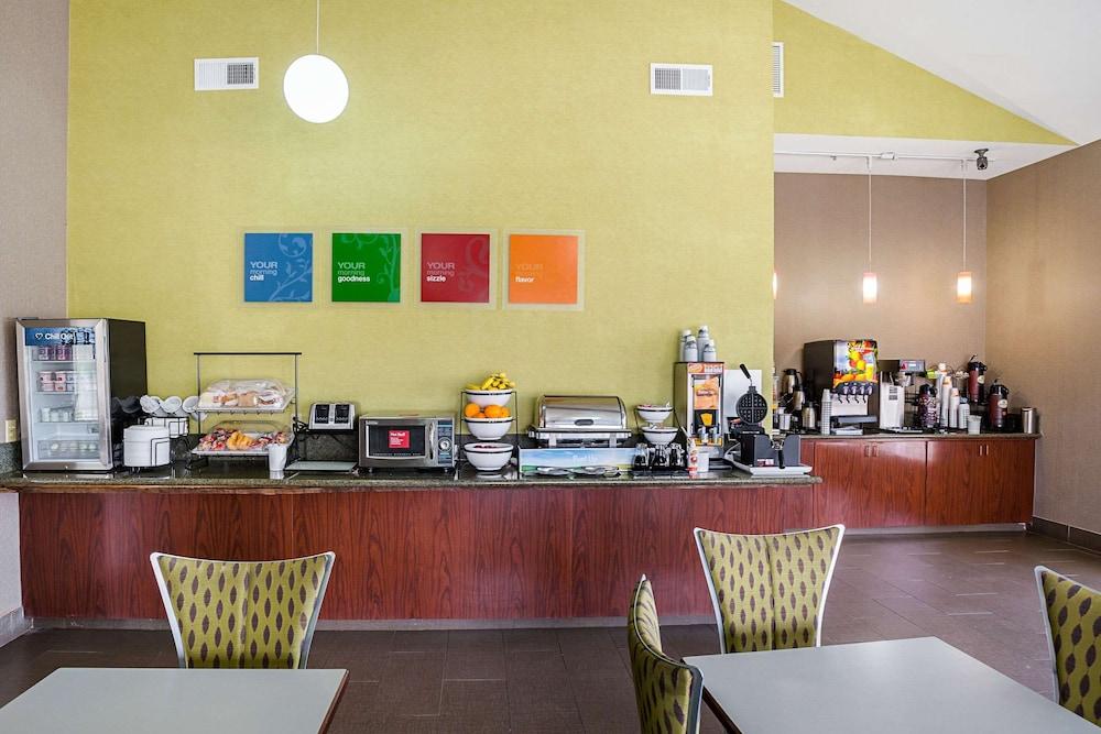 Econo Lodge Inn&Suites Alexandria Esterno foto
