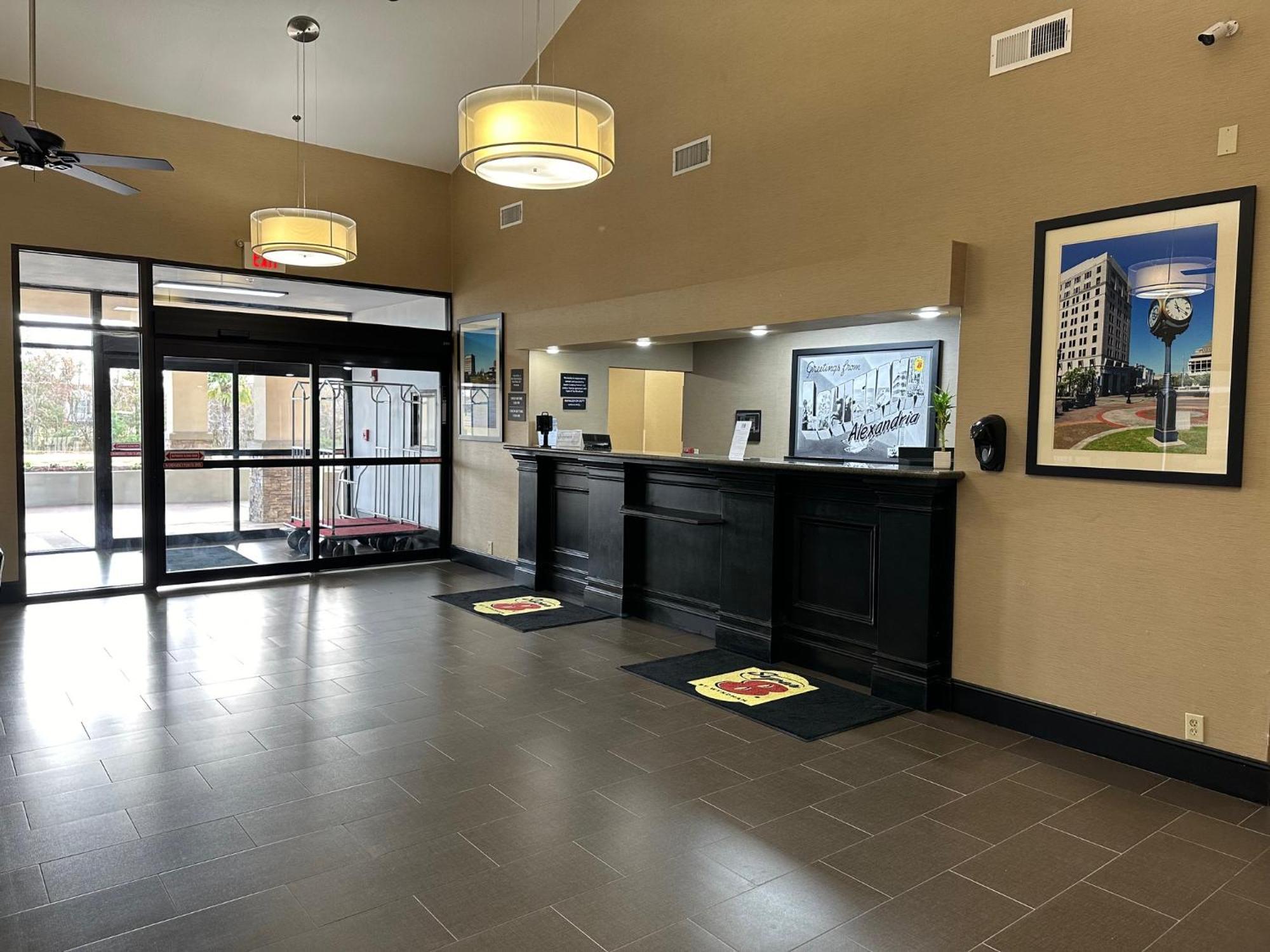 Econo Lodge Inn&Suites Alexandria Esterno foto