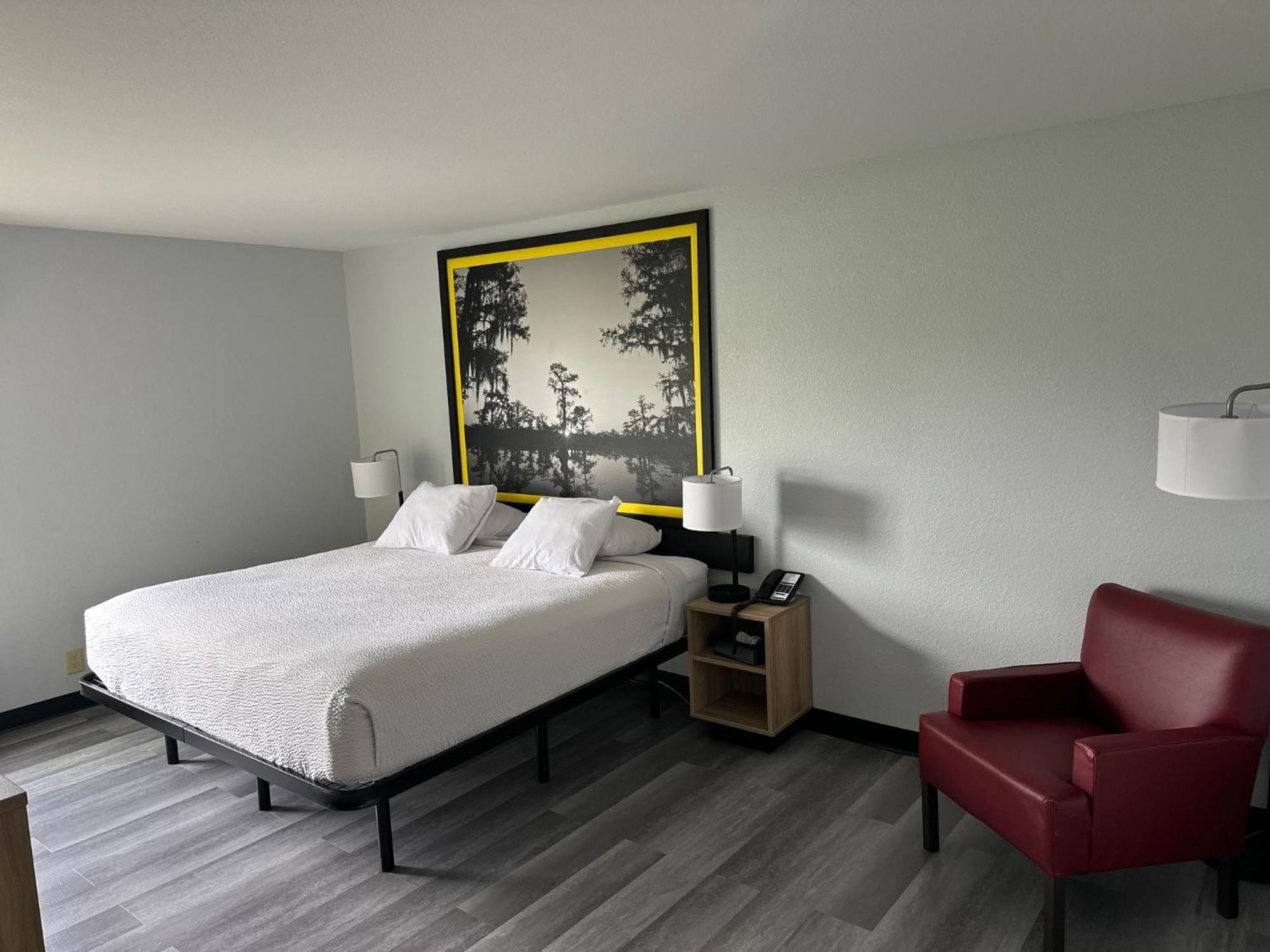 Econo Lodge Inn&Suites Alexandria Esterno foto